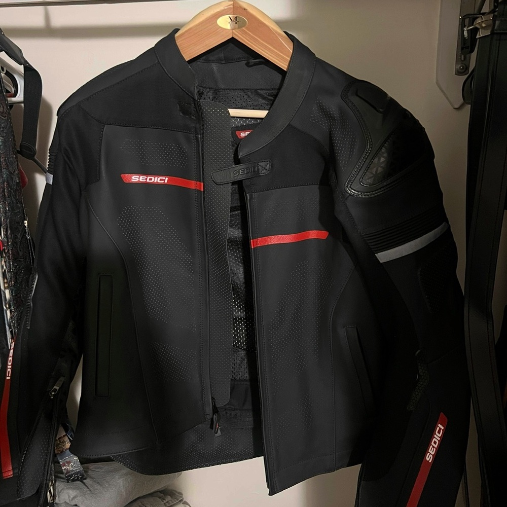 Sedici Black and Red Performance Jacket